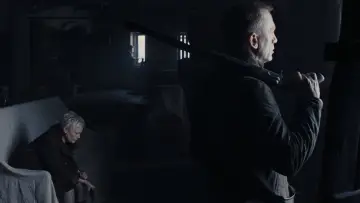Backdrop to the movie "Skyfall" #771053