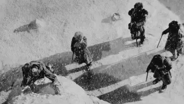 Backdrop to the movie "The Abominable Snowman" #1839932