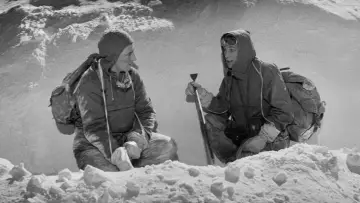 Backdrop to the movie "The Abominable Snowman" #1839935