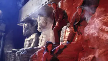 Backdrop to the movie "War-Gods of the Deep" #1093669