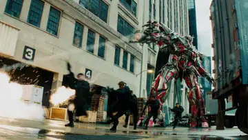Backdrop to the movie "Transformers: Dark of the Moon" #810708
