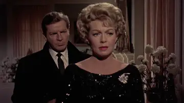 Backdrop to the movie "Portrait in Black" #1860385