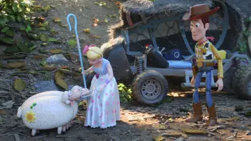 Backdrop to the movie "Toy Story 4" #924855
