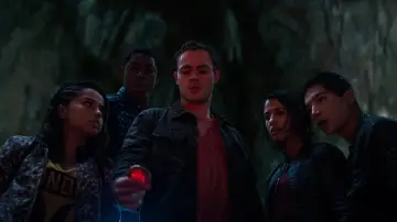 Backdrop to the movie "Power Rangers" #293791