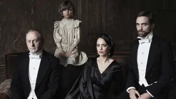 Backdrop to the movie "The Childhood of a Leader" #1866893