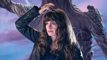 Backdrop to the movie "Colossal" #870860
