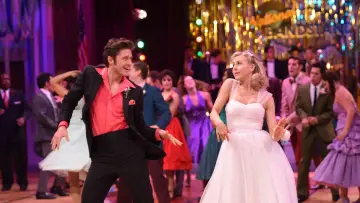 Backdrop to the movie "Grease Live" #1008830
