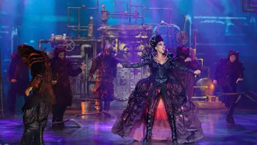Backdrop to the movie "The Wiz Live!" #1068770