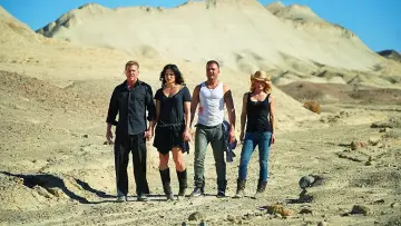 Backdrop to the movie "Death Valley" #1910433