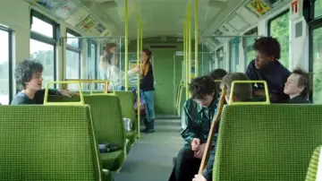 Backdrop to the movie "Sing Street" #871135