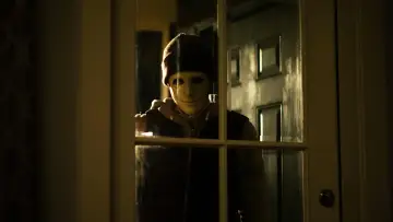 Backdrop to the movie "Hush" #728221