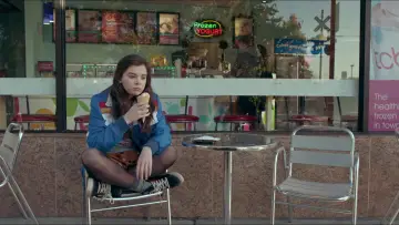 Backdrop to the movie "The Edge of Seventeen" #1630649