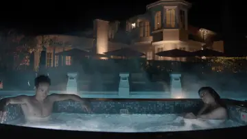 Backdrop to the movie "The Edge of Seventeen" #1829325