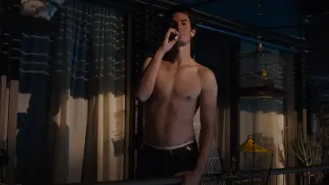 Backdrop to the movie "Under the Silver Lake" #1581676