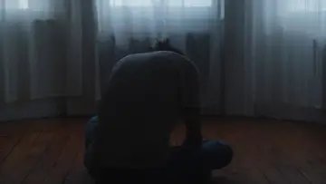 Backdrop to the movie "Super Dark Times" #999079