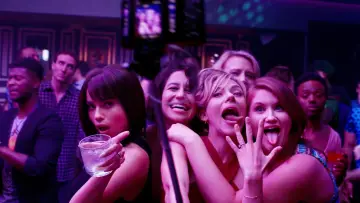 Backdrop to the movie "Rough Night" #320741