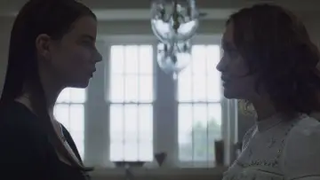 Backdrop to the movie "Thoroughbreds" #891690