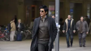 Backdrop to the movie "Don 2" #1053498