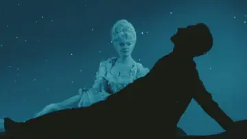 Backdrop to the movie "The Fabulous Baron Munchausen" #1172847