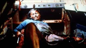 Backdrop to the movie "Baby Blood" #692600
