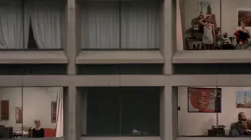 Backdrop to the movie "Hi, Mom!" #1838883