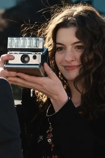 Poster to the movie "Love & Other Drugs" #1643384