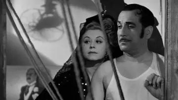 Backdrop to the movie "Variety Lights" #1619479