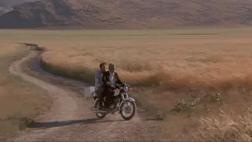 Backdrop to the movie "The Wind Will Carry Us" #1350576