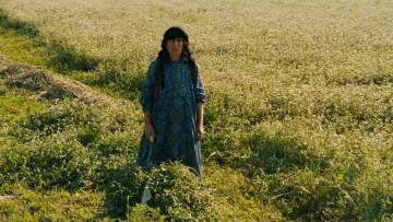 Backdrop to the movie "The Wind Will Carry Us" #1350590