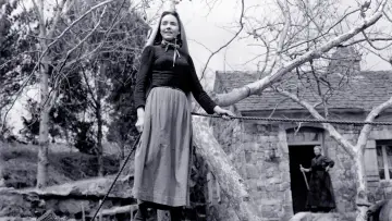 Backdrop to the movie "The Song of Bernadette" #1800013