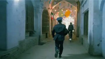Backdrop to the movie "A Moment of Innocence" #1522539
