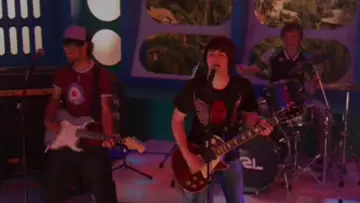 Backdrop to the movie "Drake & Josh Go Hollywood" #1055207