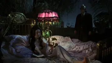 Backdrop to the movie "The Hourglass Sanatorium" #1633971