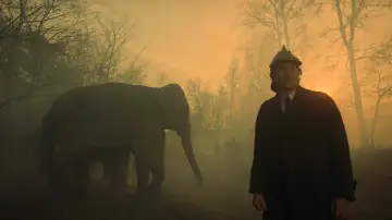Backdrop to the movie "The Hourglass Sanatorium" #1634003