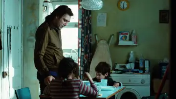 Backdrop to the movie "Biutiful" #906780