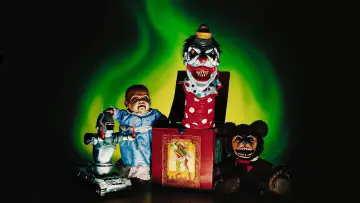 Backdrop to the movie "Demonic Toys" #1872414
