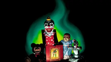 Backdrop to the movie "Demonic Toys" #1872423