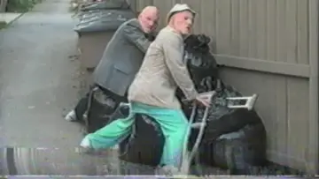 Backdrop to the movie "Trash Humpers" #702372