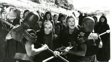 Backdrop to the movie "The Trojan Women" #1352920