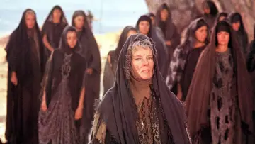 Backdrop to the movie "The Trojan Women" #1352924