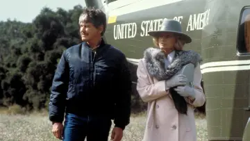 Backdrop to the movie "Assassination" #1116471
