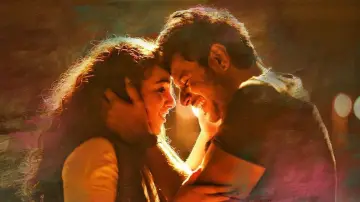 Backdrop to the movie "Okka Ammayi Thappa" #1150643