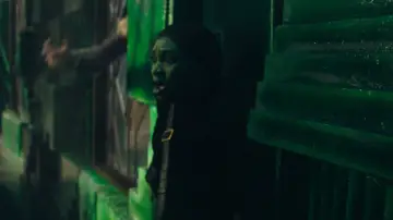 Backdrop to the movie "Wicked" #529699