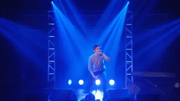 Backdrop to the movie "Bo Burnham: Make Happy" #1746302