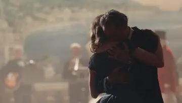 Backdrop to the movie "Phantom Thread" #671763