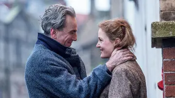 Backdrop to the movie "Phantom Thread" #671823