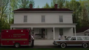 Backdrop to the movie "I Am the Pretty Thing That Lives in the House" #1012818