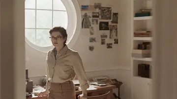 Backdrop to the movie "I Am the Pretty Thing That Lives in the House" #1012823