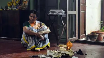 Sivaranjiniyum Innum Sila Pengalum Poster