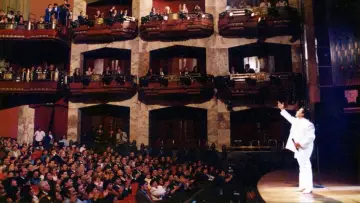 Backdrop to the movie "Juan Gabriel en el Palacio de Bellas Artes" #1196012